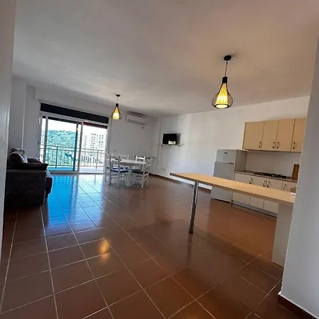 Appartamento Xhulio Apartament